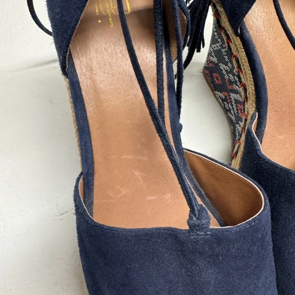 Cabi #6001 wedges espadrilles size 9.5